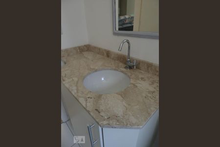 Apartamento para alugar com 70m², 2 quartos e 2 vagas