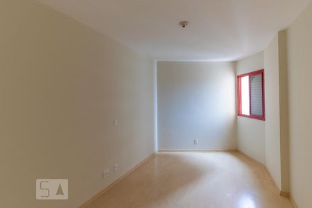 Apartamento à venda com 147m², 3 quartos e 2 vagas Apartamento à venda com 147m², 3 quartos e 2 vagasQuarto 2