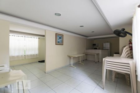Apartamento à venda com 80m², 3 quartos e 1 vagaÁrea comum - Salão de festas