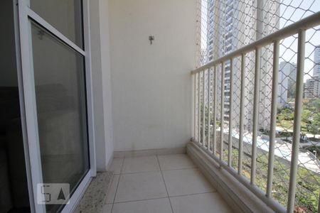Varanda de apartamento para alugar com 2 quartos, 50m² em Parque Reboucas, São Paulo