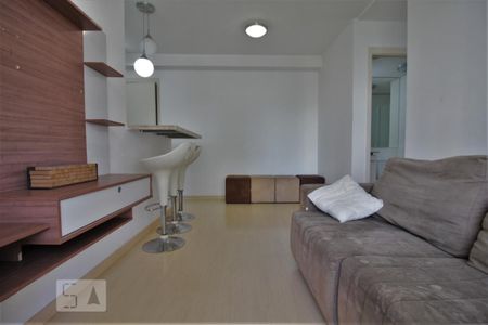 Sala de apartamento para alugar com 2 quartos, 50m² em Parque Reboucas, São Paulo