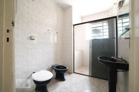 Casa à venda com 142m², 3 quartos e 2 vagasBanheiro