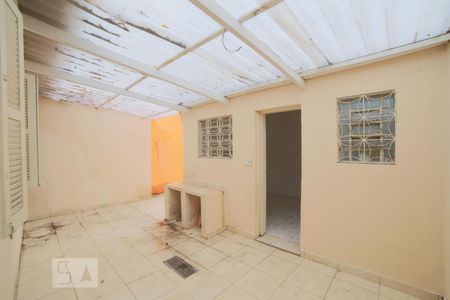 Casa à venda com 142m², 3 quartos e 2 vagasQuintal