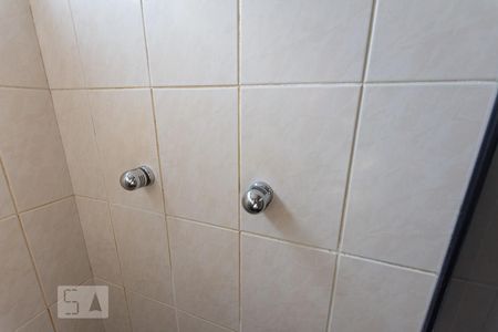 Apartamento para alugar com 50m², 2 quartos e 1 vagaDetalhe banheiro Social