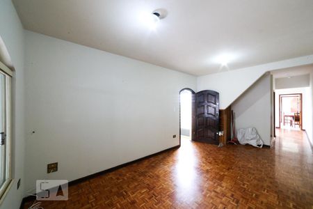 Sala de Casa com 3 quartos, 225m² Vila Romano