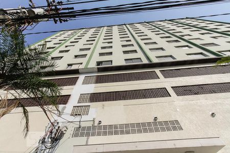 Apartamento à venda com 60m², 2 quartos e sem vaga Apartamento à venda com 60m², 2 quartos e sem vagaFachada