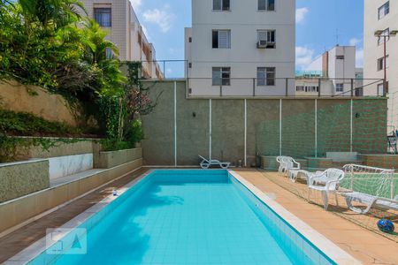 Apartamento para alugar com 140m², 4 quartos e 2 vagas Apartamento para alugar com 140m², 4 quartos e 2 vagasPiscina Edifício