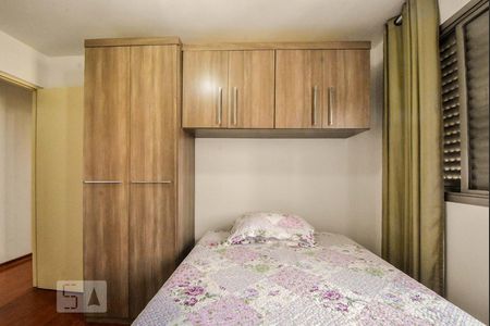 Apartamento para alugar com 75m², 4 quartos e 1 vagaQuarto 01
