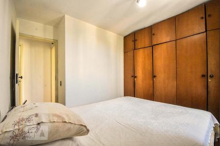 Apartamento para alugar com 75m², 4 quartos e 1 vagaQuarto 02