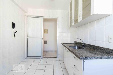 Apartamento para alugar com 55m², 2 quartos e 1 vaga Apartamento para alugar com 55m², 2 quartos e 1 vagaCozinha