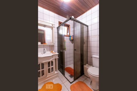 Banheiro de apartamento para alugar com 2 quartos, 87m² em Medianeira, Porto Alegre