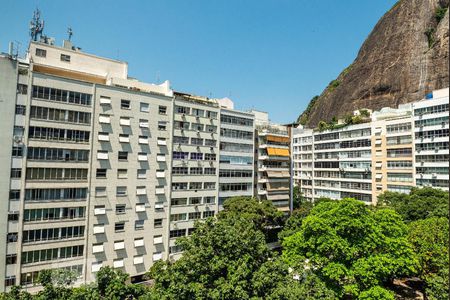 Vista de apartamento à venda com 3 quartos, 200m² em Copacabana, Rio de Janeiro