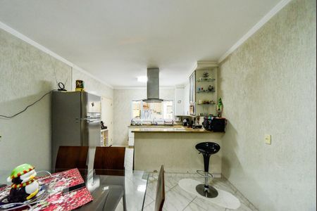 Casa à venda com 215m², 3 quartos e 5 vagas Casa à venda com 215m², 3 quartos e 5 vagasCozinha