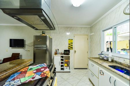 Casa à venda com 215m², 3 quartos e 5 vagas Casa à venda com 215m², 3 quartos e 5 vagasCozinha