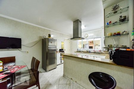 Casa à venda com 215m², 3 quartos e 5 vagas Casa à venda com 215m², 3 quartos e 5 vagasCozinha