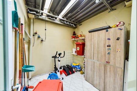 Casa à venda com 215m², 3 quartos e 5 vagas Casa à venda com 215m², 3 quartos e 5 vagasCozinha