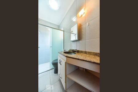 Casa à venda com 215m², 3 quartos e 5 vagas Casa à venda com 215m², 3 quartos e 5 vagasBanheiro da Suíte 2