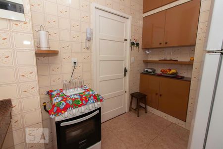 Apartamento à venda com 60m², 2 quartos e sem vagaCozinha