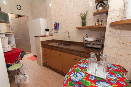 Apartamento à venda com 60m², 2 quartos e sem vagaCozinha