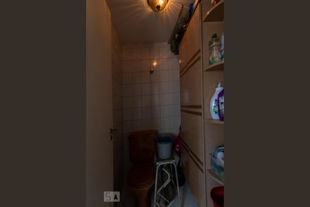 Apartamento à venda com 103m², 3 quartos e 2 vagasBanheiro de Serviço