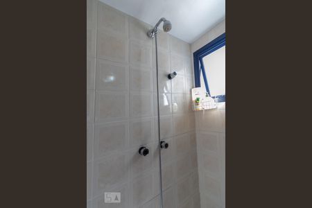 Apartamento à venda com 103m², 3 quartos e 2 vagasChuveiro