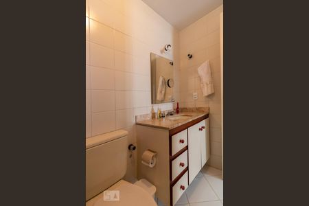 Apartamento à venda com 103m², 3 quartos e 2 vagasBanheiro da Suíte 3