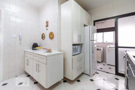 Apartamento à venda com 103m², 3 quartos e 2 vagasCozinha