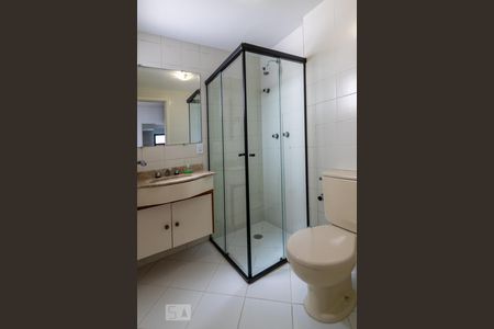 Apartamento à venda com 103m², 3 quartos e 2 vagasBanheiro da Suíte 1