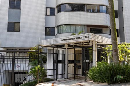 Apartamento à venda com 103m², 3 quartos e 2 vagasFachada do Prédio