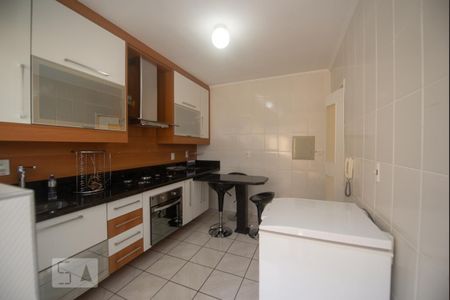 Apartamento para alugar com 70m², 2 quartos e 1 vaga Apartamento para alugar com 70m², 2 quartos e 1 vagaCozinha - Armários