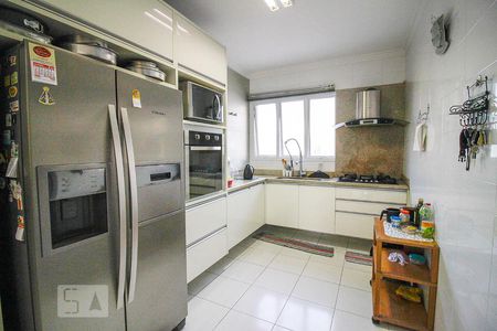 Apartamento para alugar com 260m², 4 quartos e 5 vagasCozinha