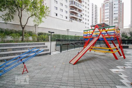 Apartamento para alugar com 260m², 4 quartos e 5 vagasPlayground