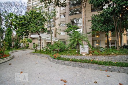 Apartamento para alugar com 260m², 4 quartos e 5 vagasEntrada