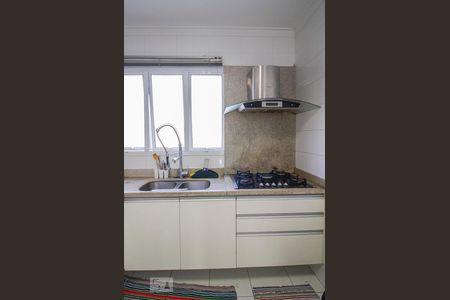 Apartamento para alugar com 260m², 4 quartos e 5 vagasCozinha