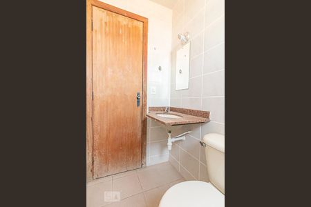 Banheiro de apartamento para alugar com 3 quartos, 83m² em Sagrada Família, Belo Horizonte