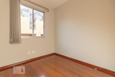 Quarto 1 de apartamento para alugar com 3 quartos, 83m² em Sagrada Família, Belo Horizonte