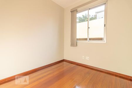 Quarto 1 de apartamento para alugar com 3 quartos, 83m² em Sagrada Família, Belo Horizonte