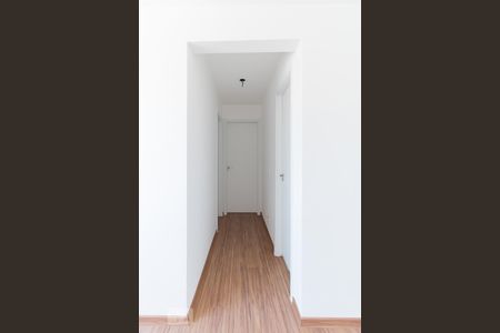 Corredor de apartamento para alugar com 2 quartos, 41m² em Itaquera, São Paulo