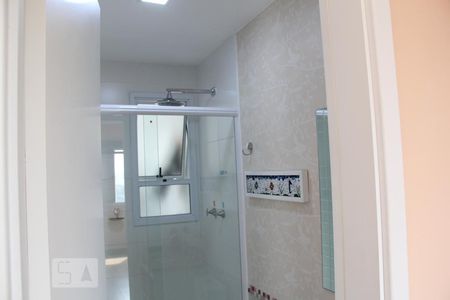 Banheiro de apartamento à venda com 2 quartos, 66m² em Cidade Luiza, Jundiaí