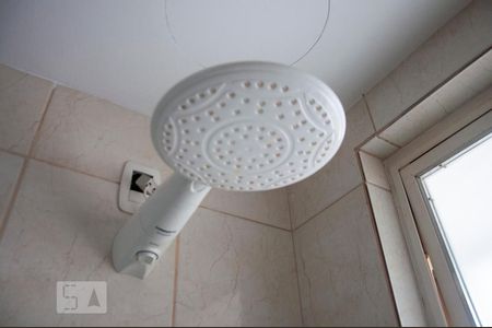 Chuveiro de apartamento à venda com 1 quarto, 44m² em Partenon, Porto Alegre