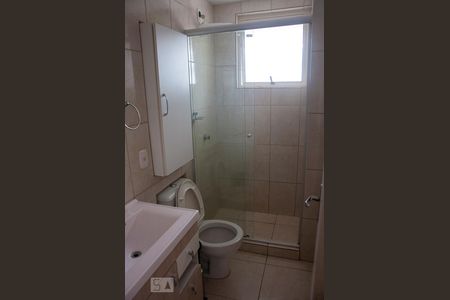 Banheiro de apartamento à venda com 1 quarto, 44m² em Partenon, Porto Alegre