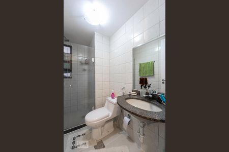 Banheiro social de apartamento à venda com 3 quartos, 110m² em Recreio dos Bandeirantes, Rio de Janeiro