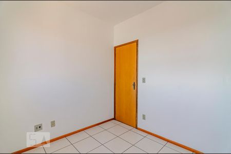 Quarto 2 de apartamento para alugar com 3 quartos, 111m² em Cachoeirinha, Belo Horizonte