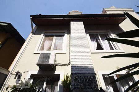 Fachada Posterior de casa de condomínio para alugar com 3 quartos, 135m² em Jardim Ampliação, São Paulo