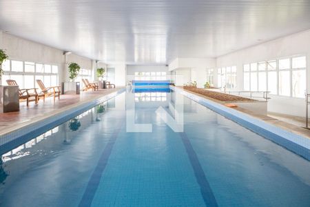 Apartamento para alugar com 78m², 2 quartos e 2 vagasÁrea comum - Piscina Coberta