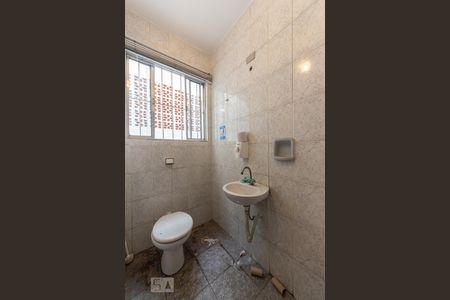 Banheiro 2 de casa à venda com 2 quartos, 250m² em Pinheiros, São Paulo