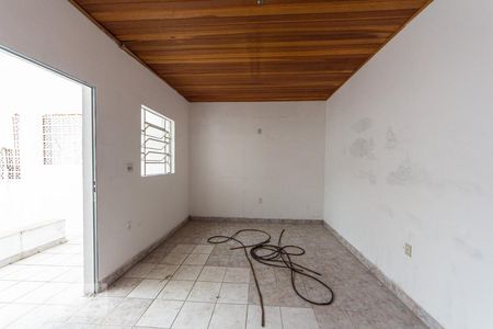 Casa à venda com 250m², 2 quartos e 1 vaga Casa à venda com 250m², 2 quartos e 1 vagaCômodo - Edícula