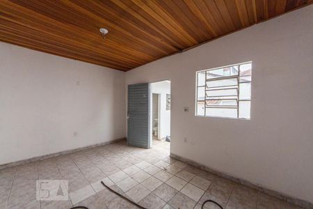 Casa à venda com 250m², 2 quartos e 1 vaga Casa à venda com 250m², 2 quartos e 1 vagaCômodo - Edícula