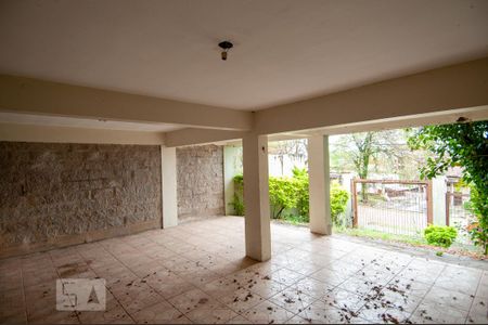 Casa à venda com 216m², 4 quartos e 3 vagas Casa à venda com 216m², 4 quartos e 3 vagasGaragem