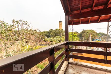 Casa à venda com 279m², 3 quartos e 4 vagas Casa à venda com 279m², 3 quartos e 4 vagasSacada